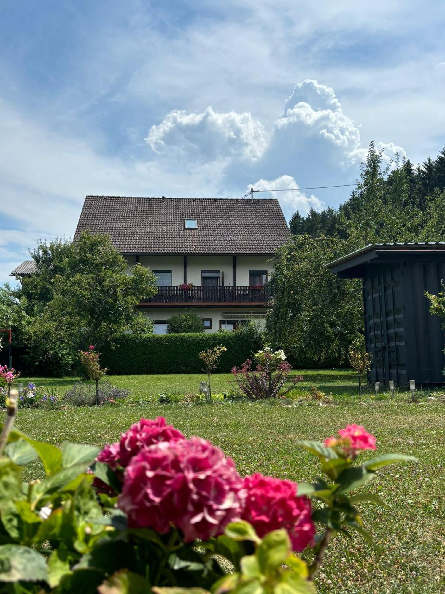Fruehstueckspension Fini Unterburg am Klopeiner See Buitenkant foto